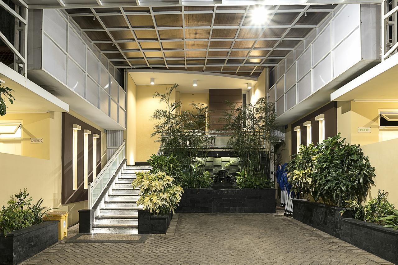 Riverstone Hotel & Cottage Batu  Zewnętrze zdjęcie